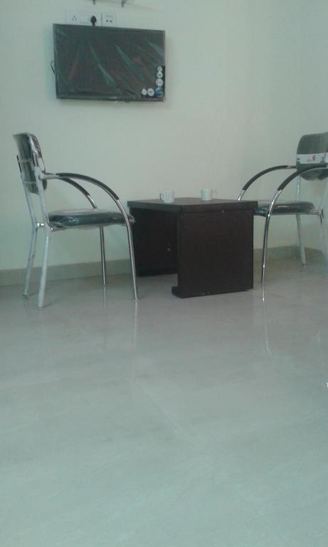 Charanpahari Hotel Új-Delhi Kültér fotó