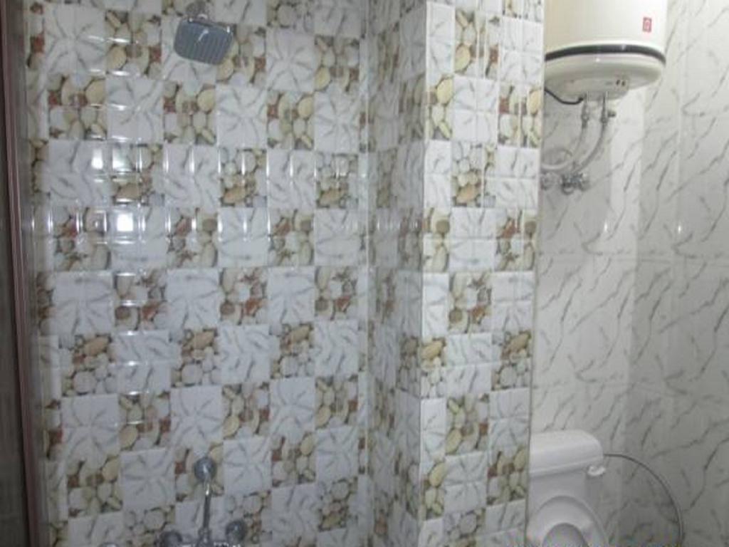 Charanpahari Hotel Új-Delhi Kültér fotó