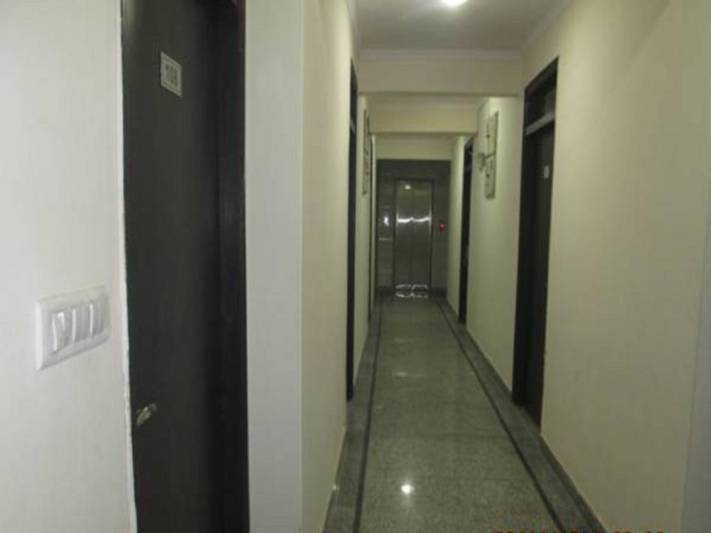 Charanpahari Hotel Új-Delhi Kültér fotó