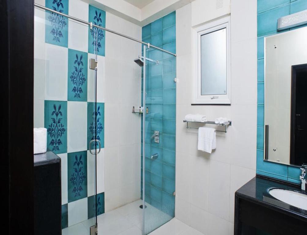 Charanpahari Hotel Új-Delhi Kültér fotó